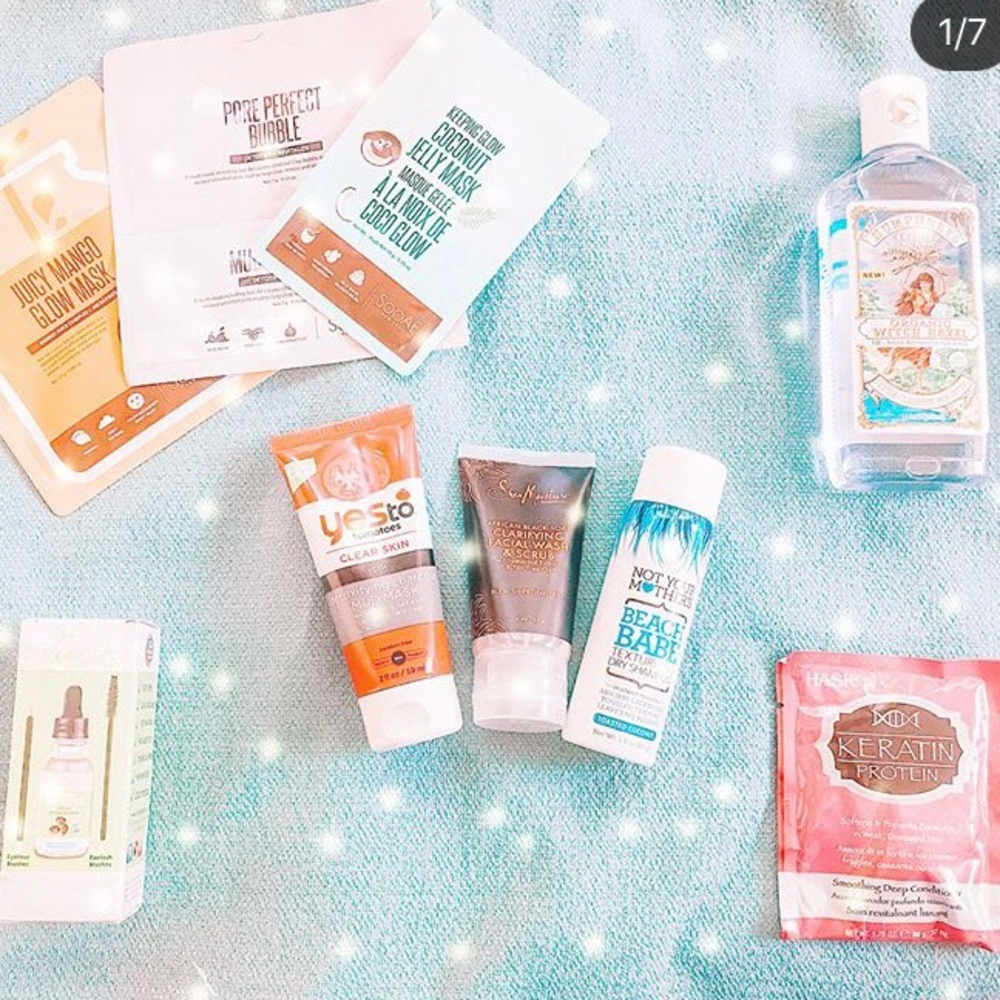 ON HOLD       BUNDLE!! PERFECT FOR VALENTINES GIFT